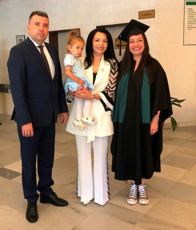 Захари Сираков пожела успешна професионална реализация на абсолвентите от Випуск 2023 на Филиал-Смолян към ВСУ