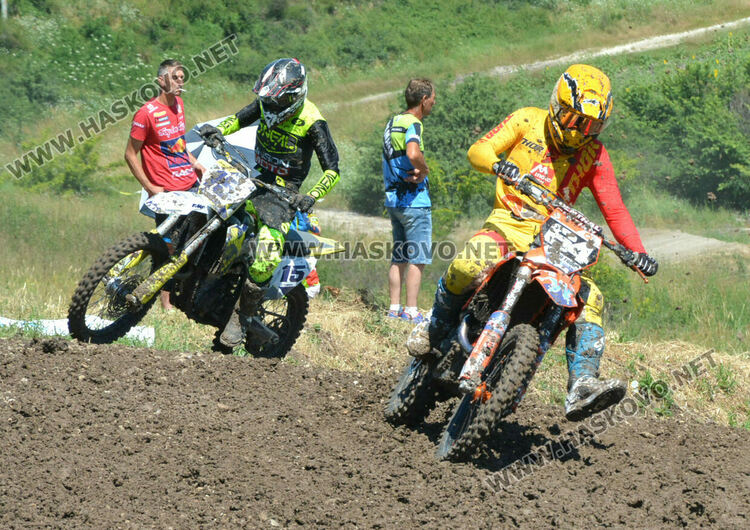 Рев на мотори огласи мотополигона край Хасково