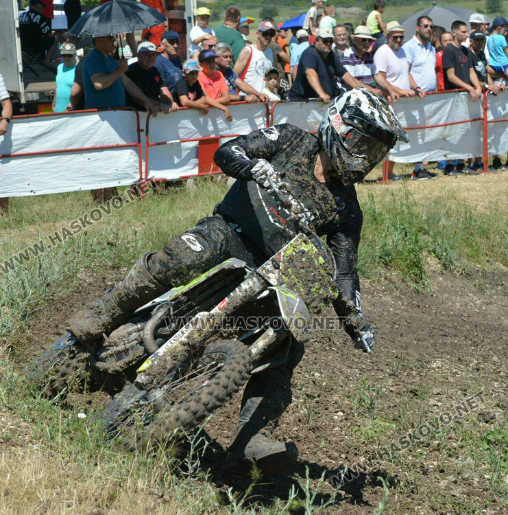 Рев на мотори огласи мотополигона край Хасково