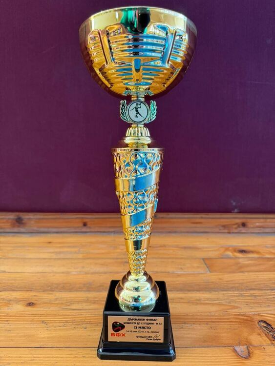 Младите хандбалистки на „Свиленград“ са републикански вицешампионки