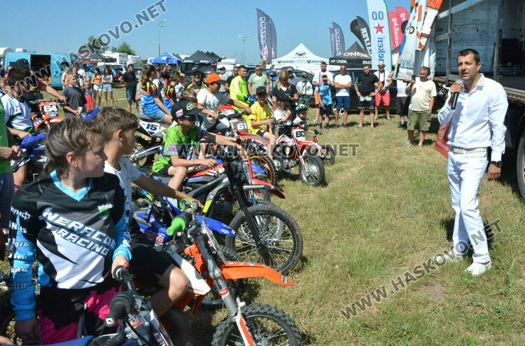 Рев на мотори огласи мотополигона край Хасково