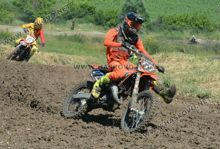 Рев на мотори огласи мотополигона край Хасково