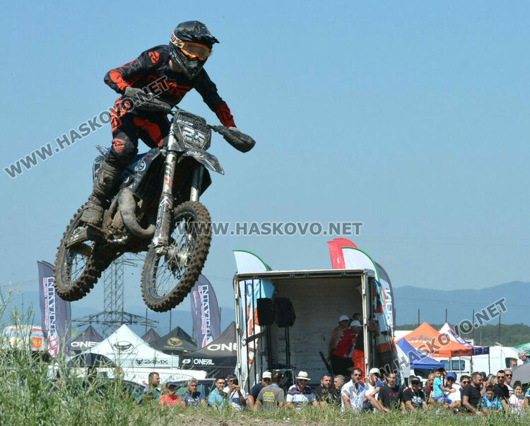 Рев на мотори огласи мотополигона край Хасково