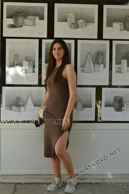 Млади художници на „Колорит“ показват над 200 творби в годишна изложба