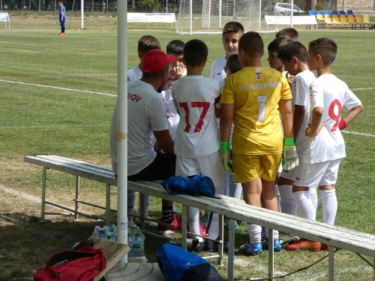 Младите футболисти на ФК „Хасково“ с два приза от турнир в Приморско