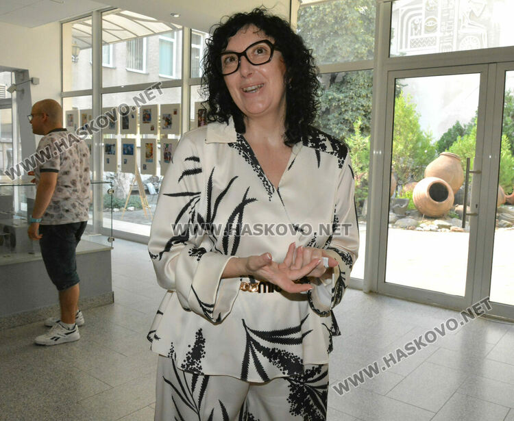 Млади художници на „Колорит“ показват над 200 творби в годишна изложба