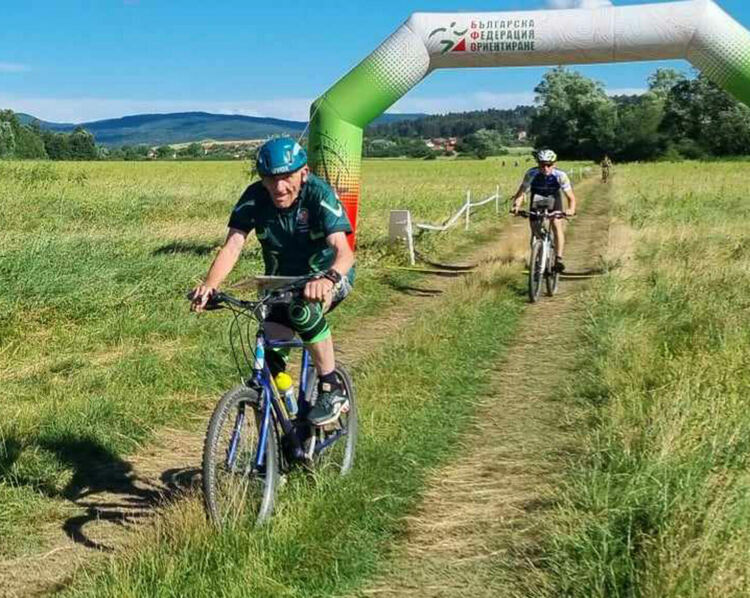 Момичетата на „Компас“ отново са държавни шампионки по спортно ориентиране