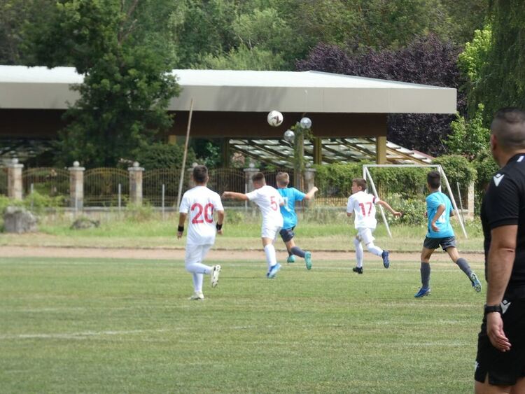 Младите футболисти на ФК „Хасково“ с два приза от турнир в Приморско