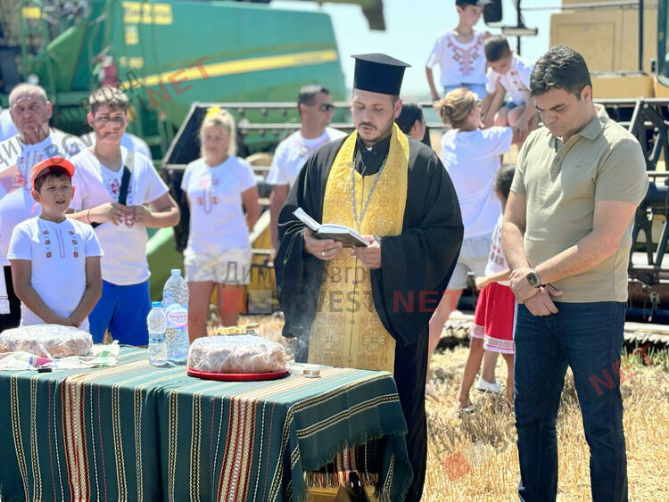 Ритуално зажънване даде старт на жътвата в димитровградско