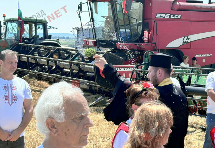 Ритуално зажънване даде старт на жътвата в димитровградско