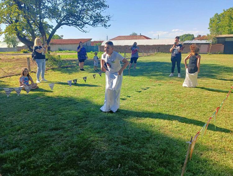 Благотворително събитие събра на едно място десетки деца в Градина