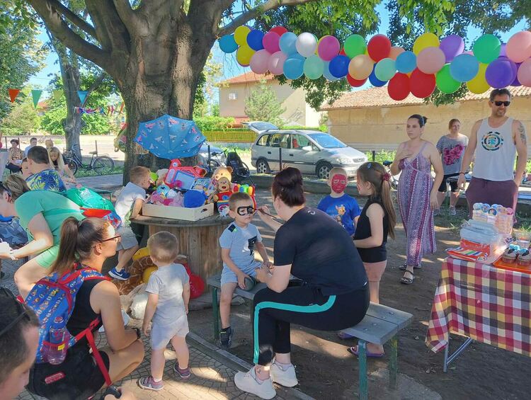 Благотворително събитие събра на едно място десетки деца в Градина