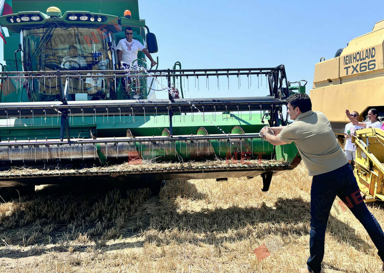 Ритуално зажънване даде старт на жътвата в димитровградско