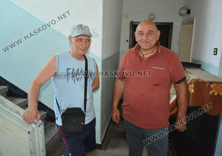 Блок в Узунджово пропищя от многолюдна фамилия