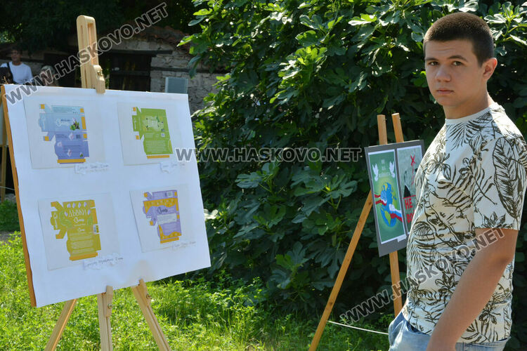 Ученици от Гимназията по туризъм показаха идеи и концепции за модерна реклама