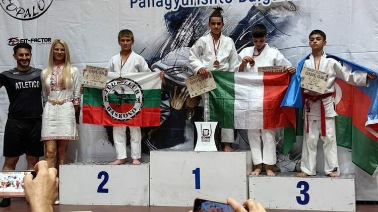 6 медала за хасковските джудисти от международен турнир в Панагюрище
