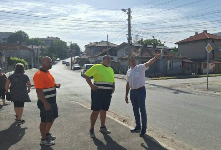 Община Радомир започва полагане на нова маркировка на конфликтни точки