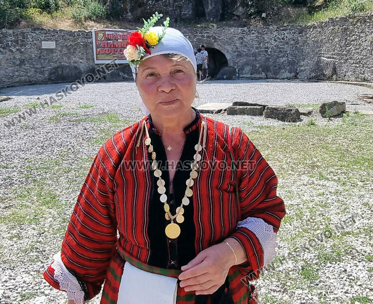 Празникът на нимфите и Афродита събра самодейци от три общини