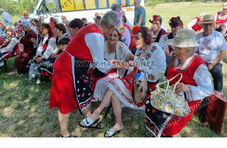 Празникът на нимфите и Афродита събра самодейци от три общини