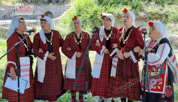 Празникът на нимфите и Афродита събра самодейци от три общини