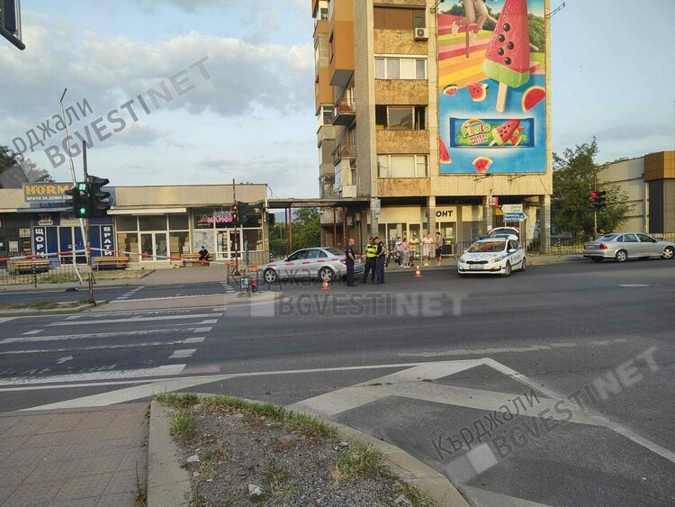 Пешеходец бе пометен на червен светофар във „Веселчане”/снимки/
