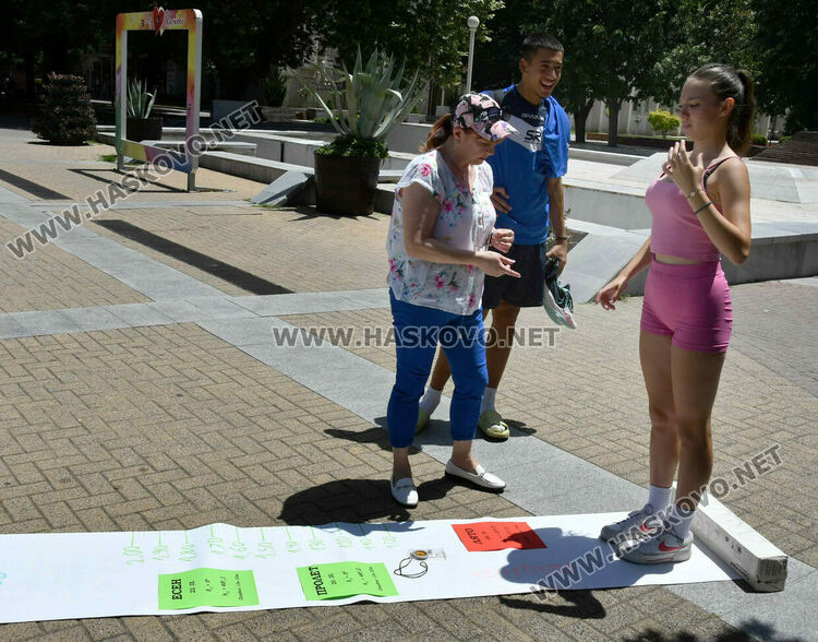 Млади астрономи измериха сянката на хасковлии в най-дългия ден от годината