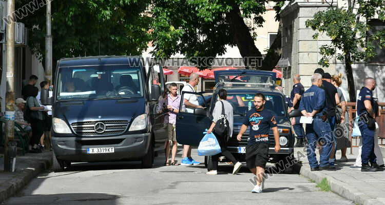 Раздадоха 85 000 бюлетини и 135 машини за изборите на 23 юни