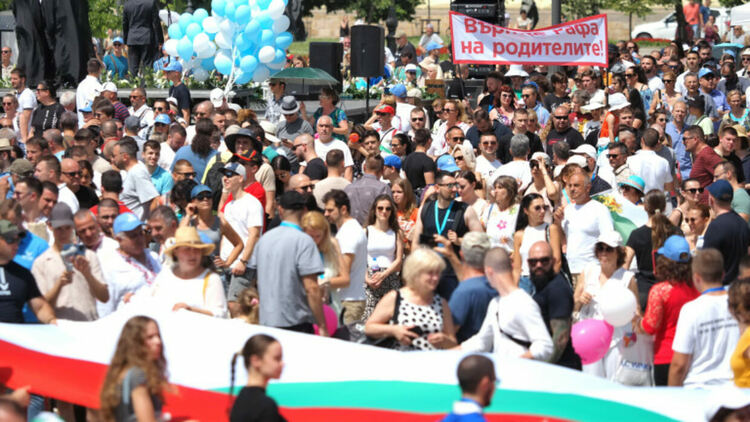 Източник: БГНЕС