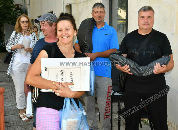 Раздадоха 85 000 бюлетини и 135 машини за изборите на 23 юни