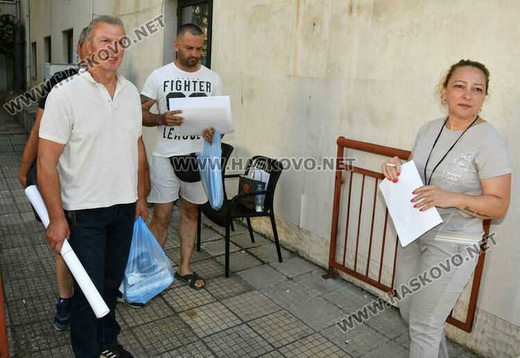 Раздадоха 85 000 бюлетини и 135 машини за изборите на 23 юни