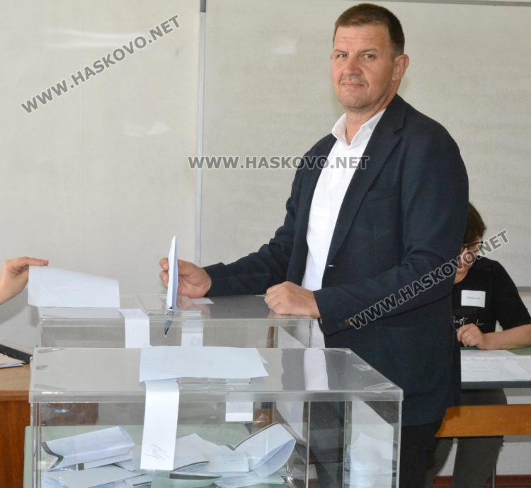 Станислав Дечев