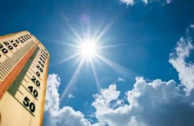 Жълт код за жеги в страната и днес