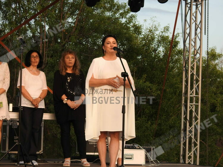 Откриха археологическия комплекс „Вила Армира“ – туристическото бижу на Родопите /снимки/