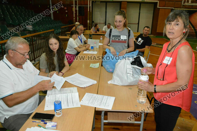 Приключи изборният ден в община Хасково, предават бюлетините