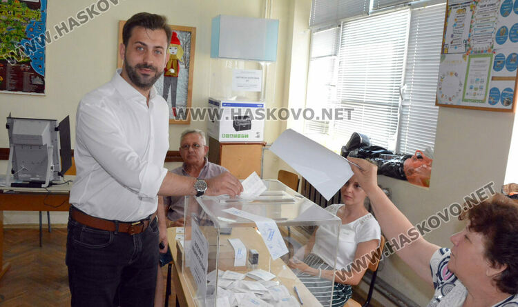 Камен Тодоров: Изборите се решават в "Република" и Кавала