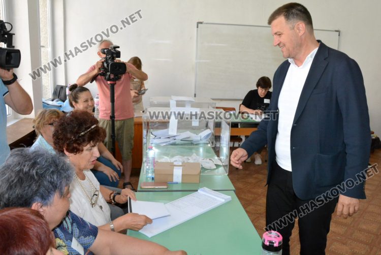 Кметът Станислав Дечев: Гласувах за работещ Общински съвет, който да взима най-правилните решения