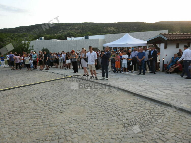 Откриха археологическия комплекс „Вила Армира“ – туристическото бижу на Родопите /снимки/