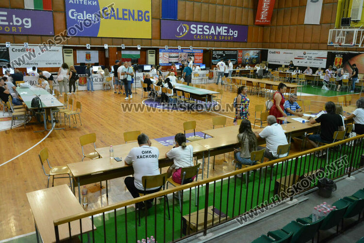 Приключи изборният ден в община Хасково, предават бюлетините