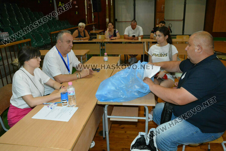 Приключи изборният ден в община Хасково, предават бюлетините