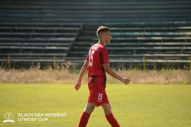 Младите футболист на „Хасково“ с дебют в международен турнир