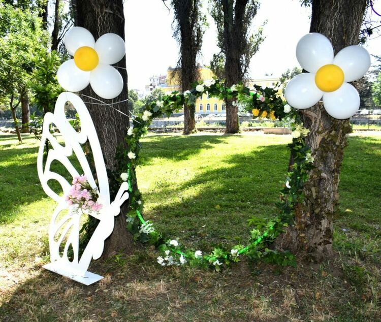 Над 300 калинички дефилираха из улиците на Асеновград 