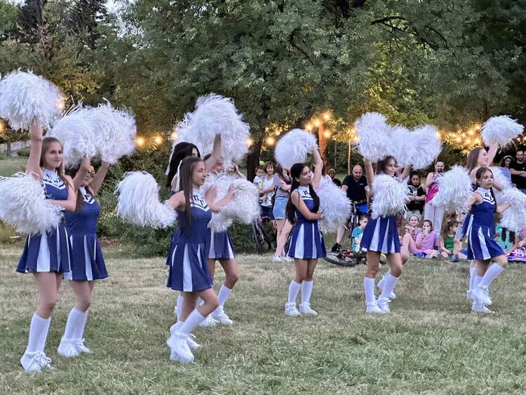 Студенти от НАТФИЗ откриха фестивала „Сцена на края на града“