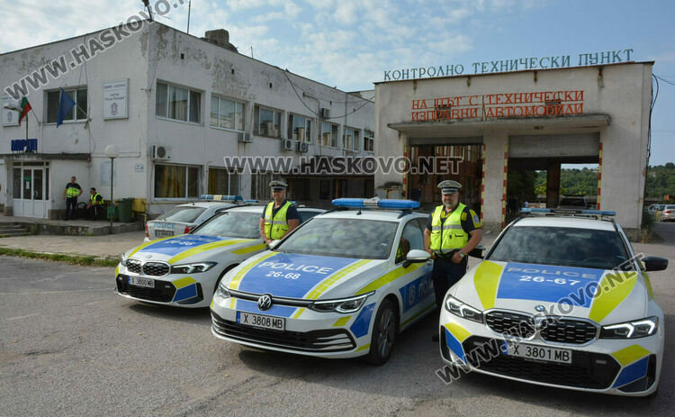 Ново попълнение в автопарка на „Пътна полиция“ в Хасково