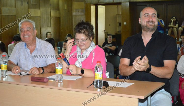 44 младежи се включиха във Фестивала на талантите „Изкуството срещу дрогата“ в Хасково