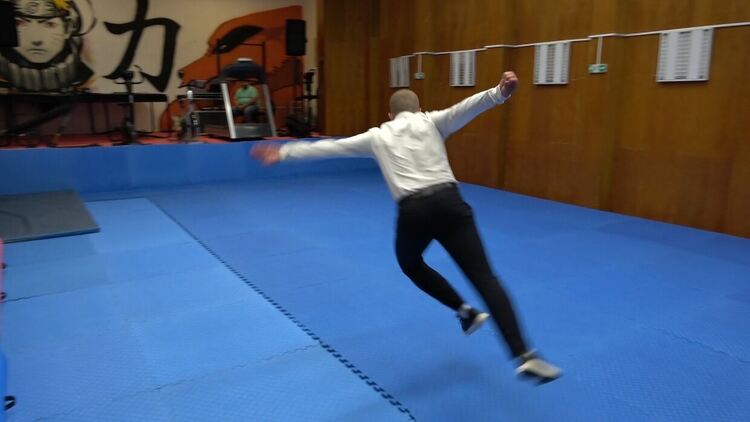 В родопското село Момчиловци откриха първата в България зала за трикинг