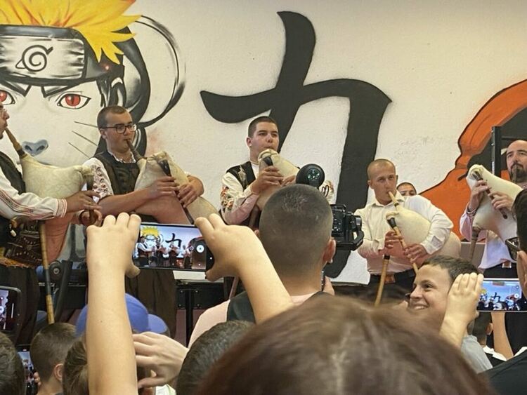 В родопското село Момчиловци откриха първата в България зала за трикинг