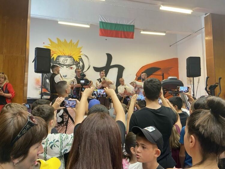 В родопското село Момчиловци откриха първата в България зала за трикинг