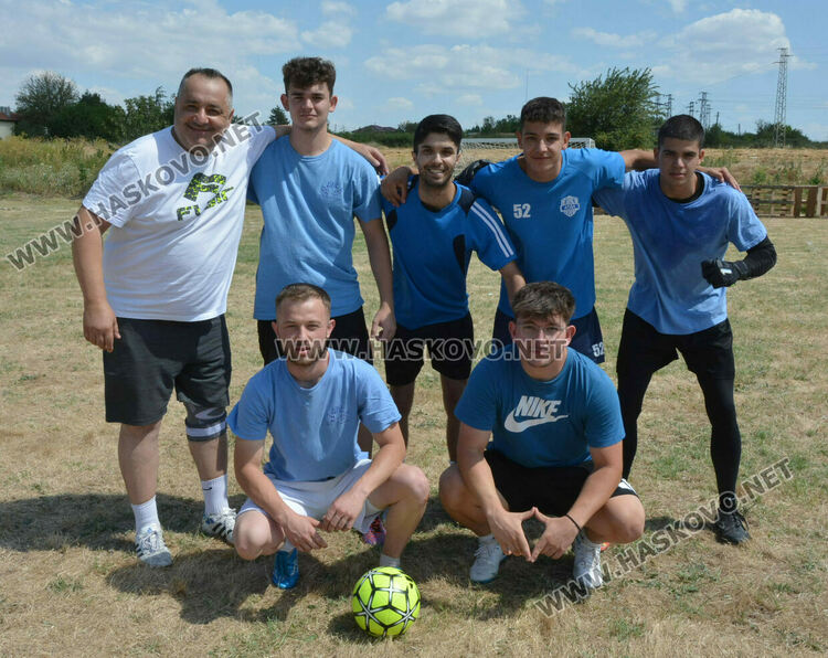 15 отбора участваха в благотворителен турнир в подкрепа на Никол