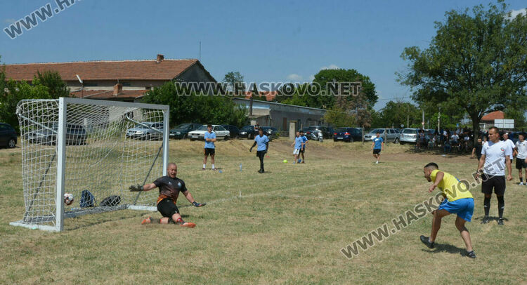 15 отбора участваха в благотворителен турнир в подкрепа на Никол