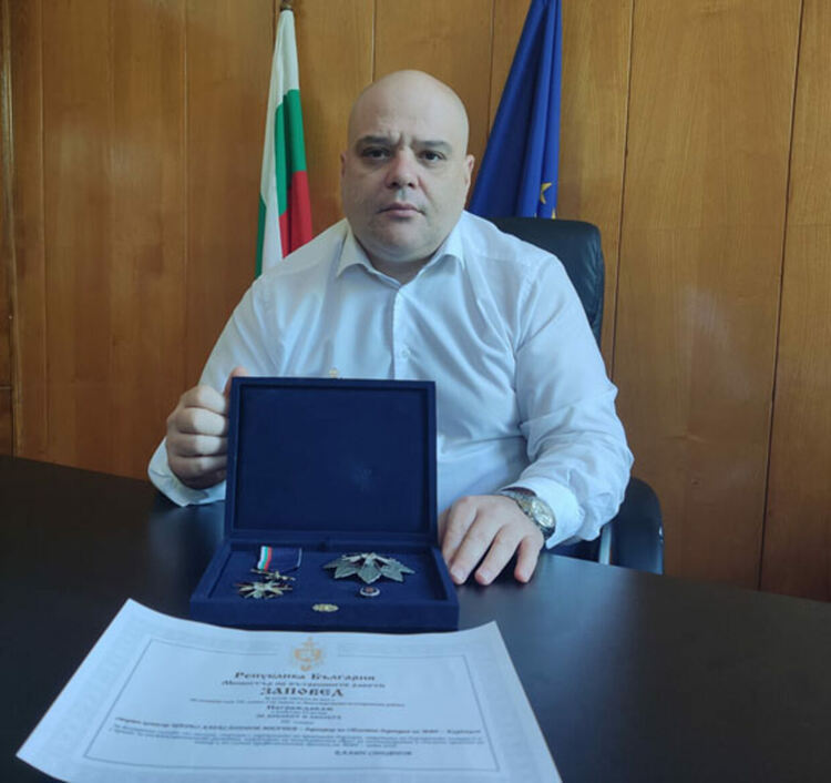 Директорът на ОДМВР – Кърджали старши комисар Щерьо Милчев награден с почетно отличие за доблест и заслуга